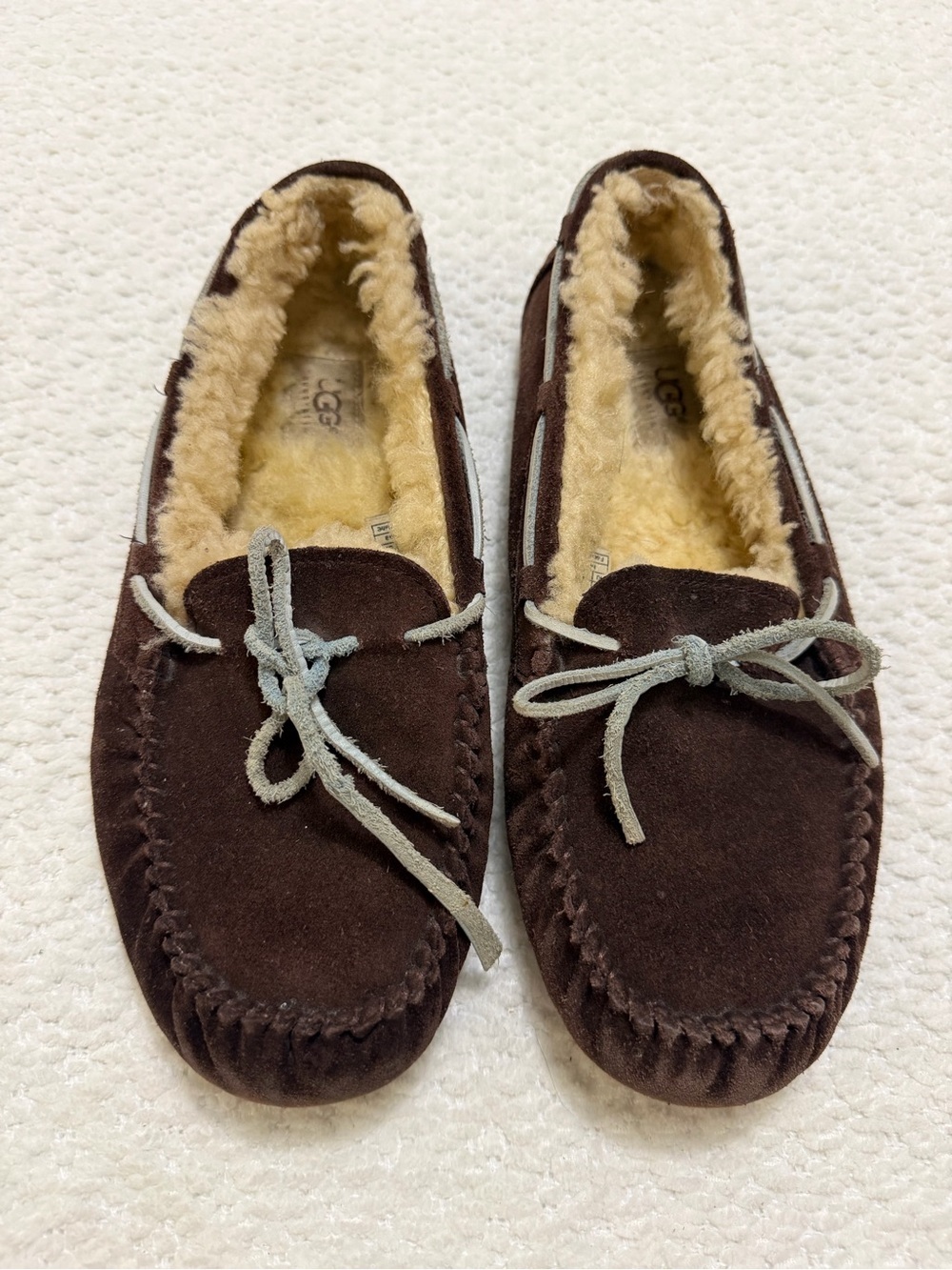 UGG Australia Dakota Chocolate & Blue Suede Moccasin Slippers Women’s Size 10